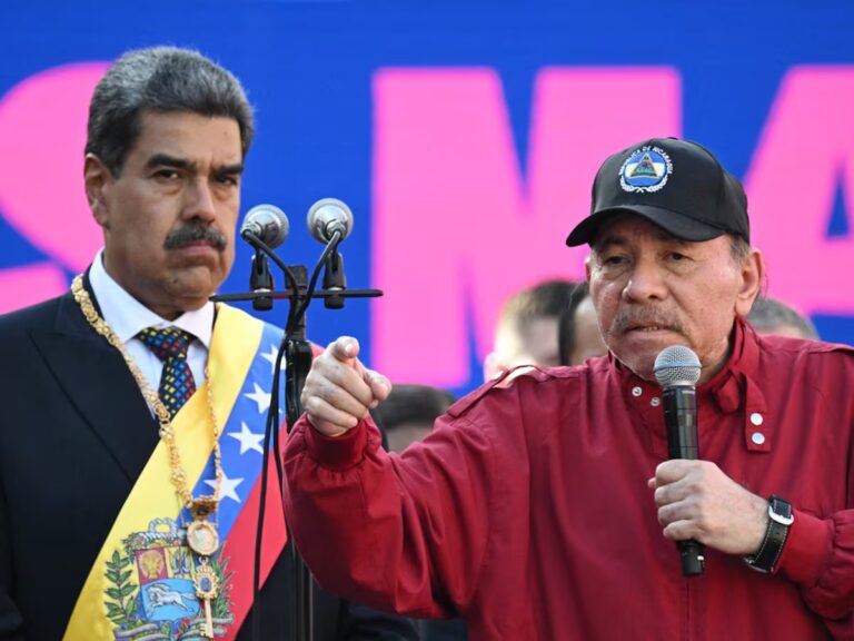 Maduro dice que se prepara con Cuba y Nicaragua para “tomar armas”, de ser necesario