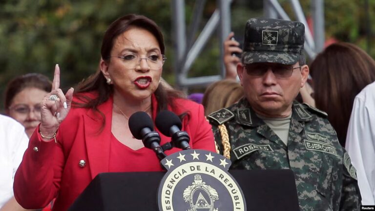 Presidenta Castro llama a colectivos y bases a movilizarse ante presunta amenaza de golpe de Estado